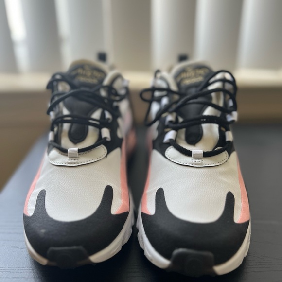 Nike Air Max 270 React Coral Black - Picture 4 of 4